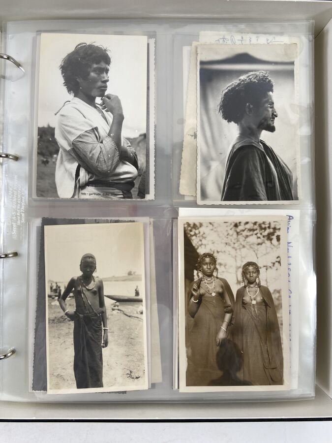 RIM 9 - MAURITANIE Classeur : Ensemble de photographies après 1940: Portraits,…