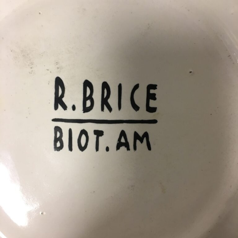 Roland BRICE, d'après Fernand LEGER. - Coupe vide-poche asymétrique en porcelai…