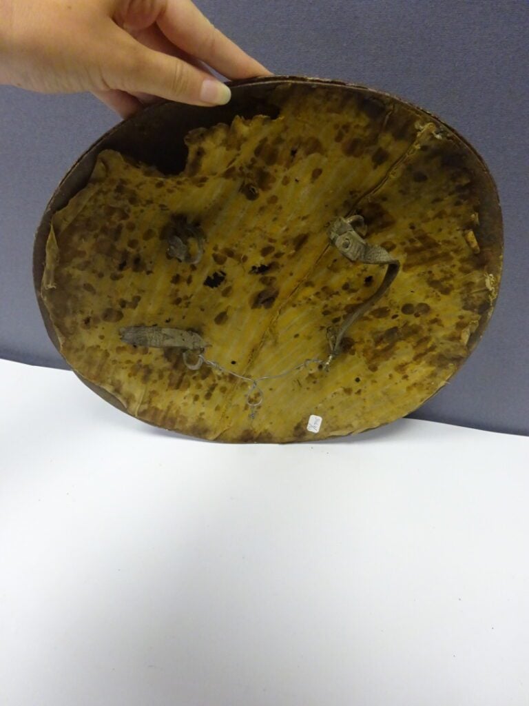 [-] RONDACHE - Maroc - En fer forgé à quatre ambons entièrement ciselée et grav…