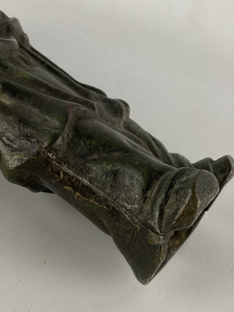 Statuette de bouddha en bronze à patine verte - Chine, dans le style Ming - Rep…