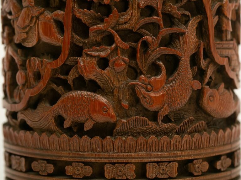 SUITE DE DEUX POTS A PINCEAUX EN BAMBOU, BITONG - Chine, Vers 1900 - Le premier…