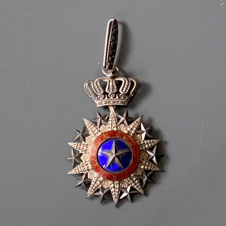SULTANAT DE TADJOURHA - Ordre du Nichan el Anouar, fondé en 1887, bijou de comm…