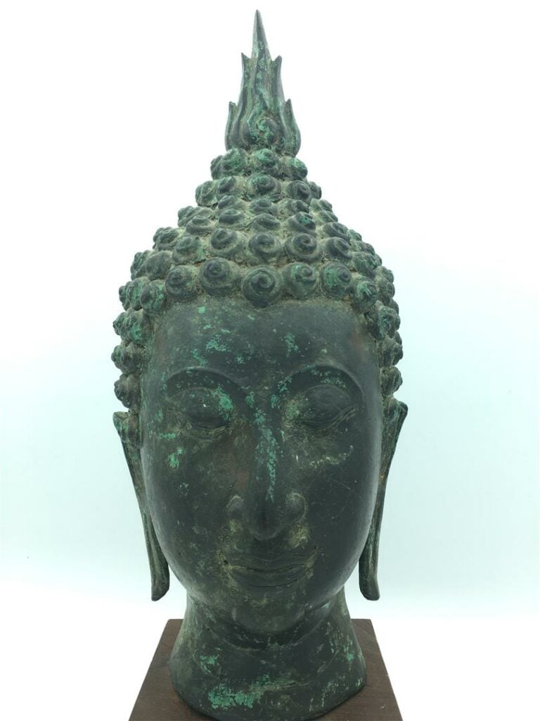 TETE BOUDDHA ALLIAGE CUIVREUX - Thaïlande - H: 30,5 cm - - A COPPER ALLOY BUDDH…