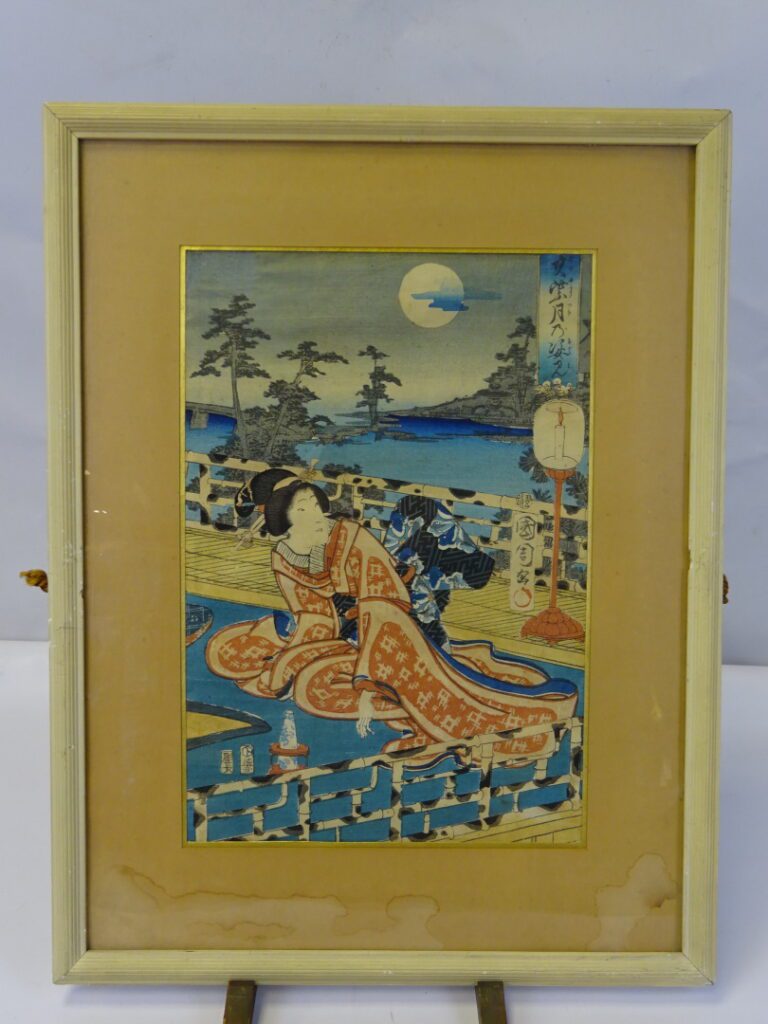 TOYOHARA KUNICHIKA (1835-1900) - Oban tate-e, partie de triptyque, Geisha sur u…