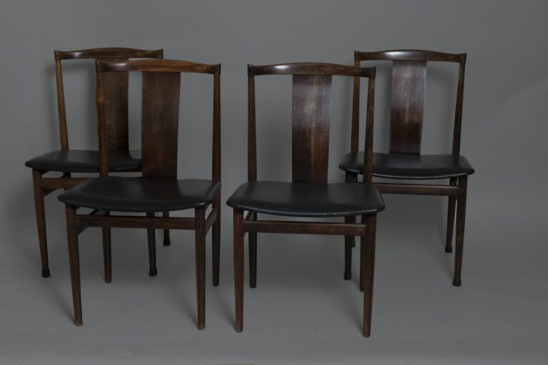 Travail DANOIS des années 1960-1970 - Suite de quatre chaises en palissandre -…