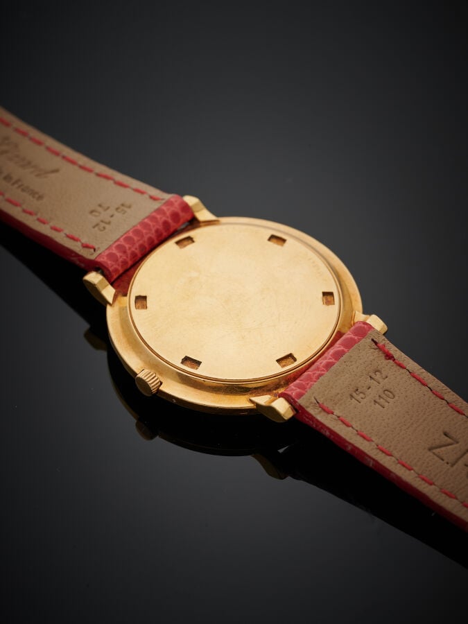 VACHERON CONSTANTIN - BRACELET MONTRE ronde en or jaune (750‰). Lunette guilloc…