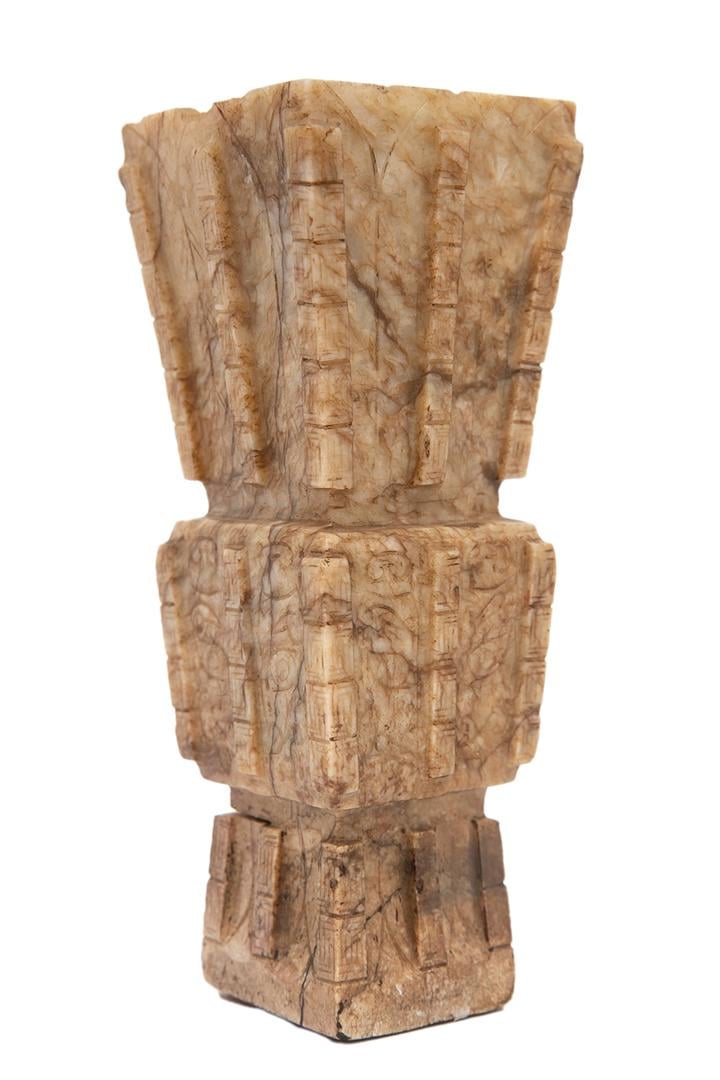 VAISSELLE ARCHAISANTE EN JADE NEPHRITE CALCIFIE DIT " OS DE POULET ", GU - Chin…