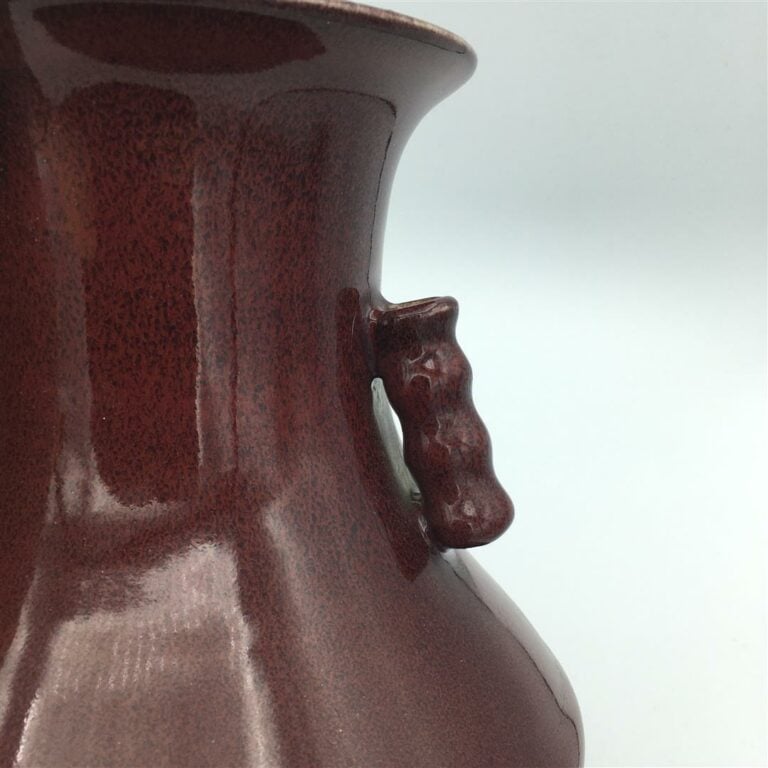 VASE A ANSES EN FORME DE BAMBOU FLAMBE - Chine, XXe siècle - (petits éclats au…