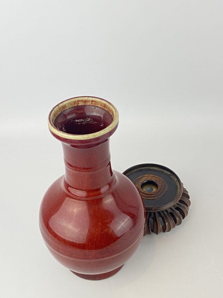 Vase balustre en céramique émaillée dite "sang de boeuf" - Chine - Belle glaçur…