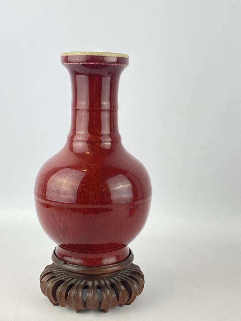 Vase balustre en céramique émaillée dite "sang de boeuf" - Chine - Belle glaçur…
