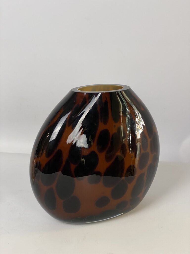 Vase en verre doublé à décor tacheté - H: (env.): 20 cm