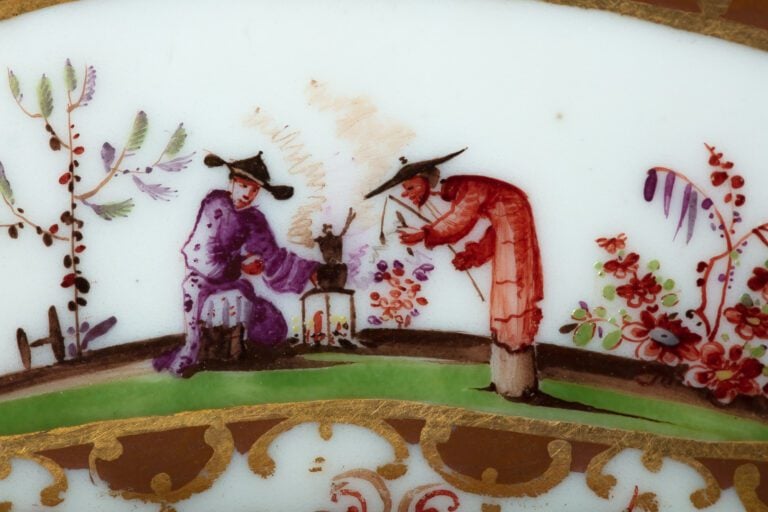 VENDU PARIS / BIARRTZ MEISSEN. - ALLEMAGNE - Assiette, decor polychrome et or a…