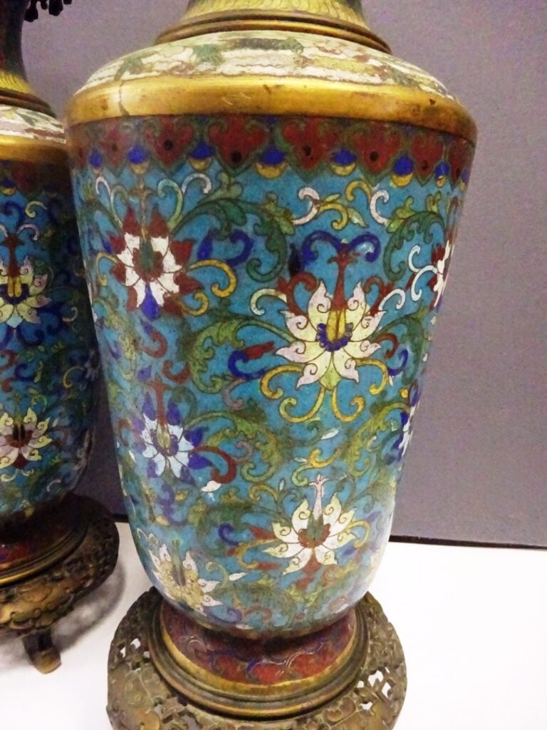 [VENDU VENTE 18 DEC 20 PARIS] IMPORTANTE PAIRE DE VASES EN BRONZE EN EMAUX CLOI…