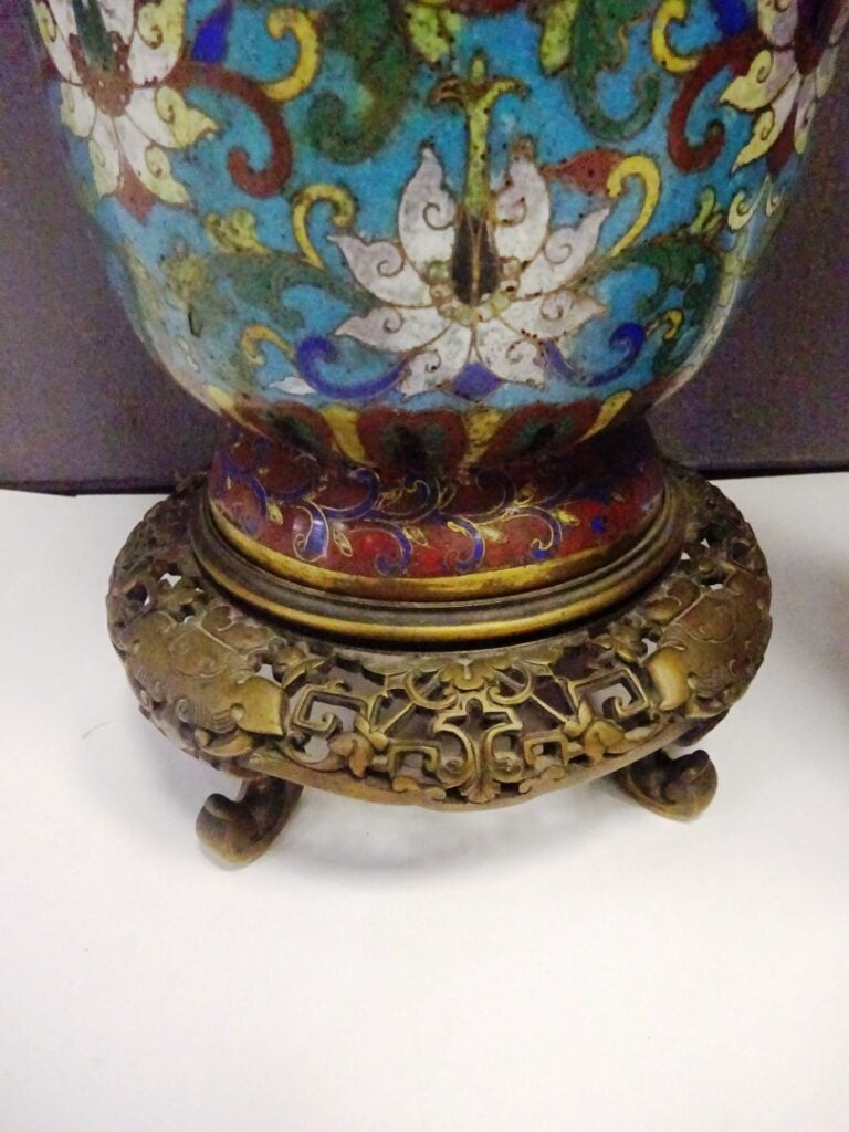 [VENDU VENTE 18 DEC 20 PARIS] IMPORTANTE PAIRE DE VASES EN BRONZE EN EMAUX CLOI…