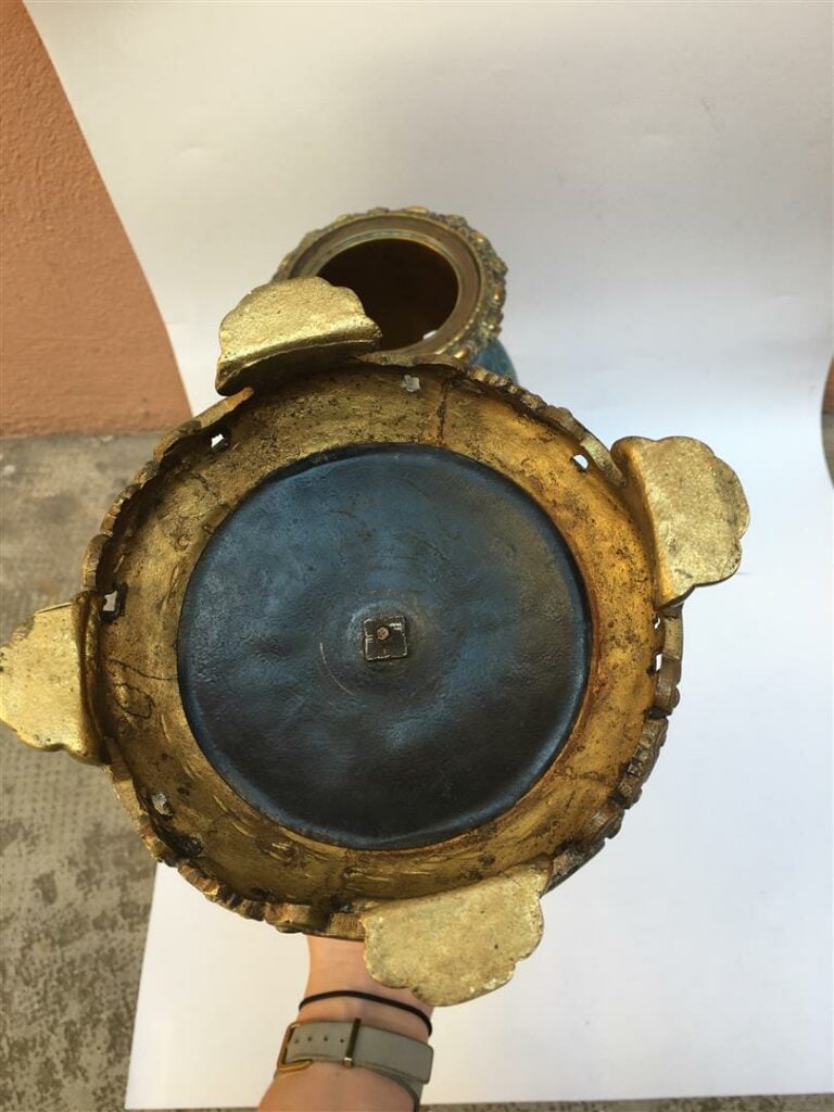[VENDU VENTE 18 DEC 20 PARIS] PAIRE DE VASES EN BRONZE ET EMAUX CLOISONNES - Ch…