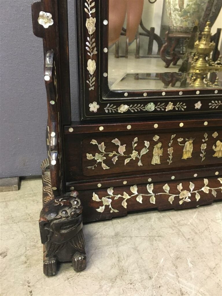 [VENDU VENTE 18 DEC 20 PARIS] [X] PSYCHE DE TABLE EN BOIS BURGAUTE ET NACRE - T…