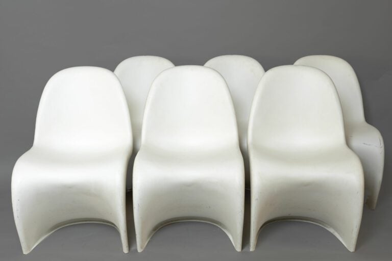 Verner PANTON (1926-1998) - Pour VITRA - Suite de six chaises modèle Panton cha…
