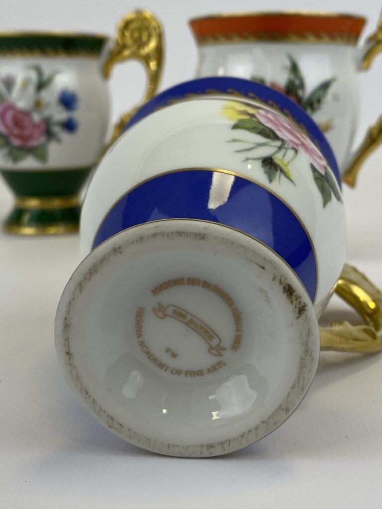 VIENNE - Ensemble de trois tasses à glace - H: ? - REF 89