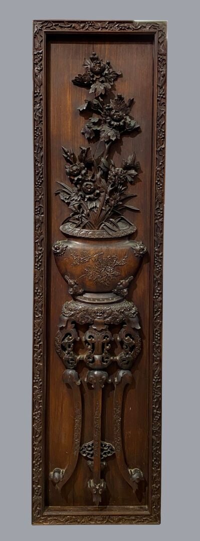 VIETNAM, DAO HUÔNG MAI, XIXe siècle - Grand panneau rectangulaire en bois sculp…