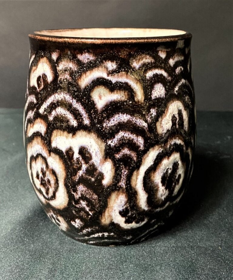 WALTER d'après PATOU - Manufacture Nationale de Sèvres - Vase balustre en grès…