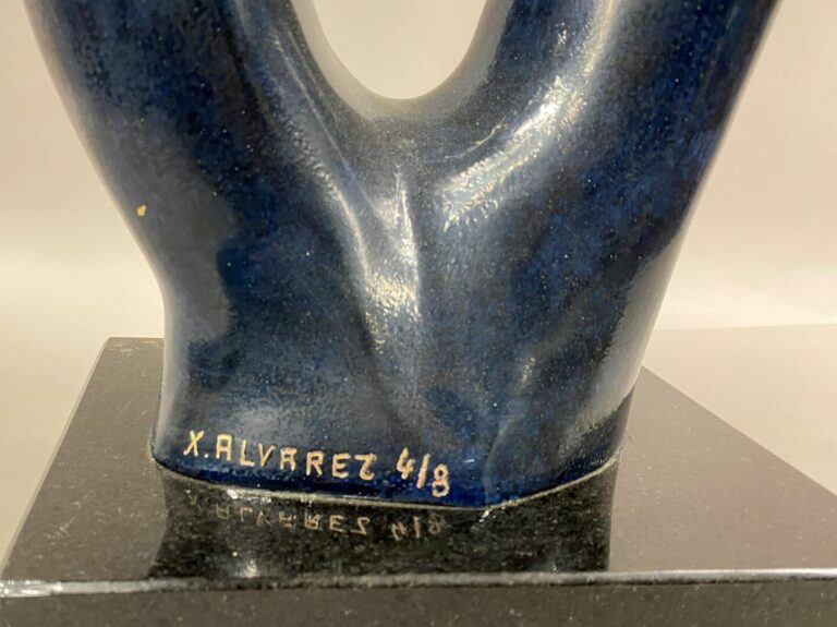 Xavier ALVAREZ (né en 1949) - Eléphant - Sculpture en bronze patiné bleu-gris -…