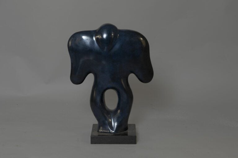 Xavier ALVAREZ (né en 1949) - Eléphant - Sculpture en bronze patiné bleu-gris -…