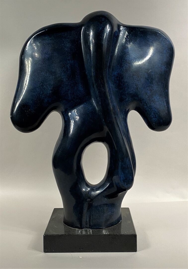 Xavier ALVAREZ (né en 1949) - Eléphant - Sculpture en bronze patiné bleu-gris -…