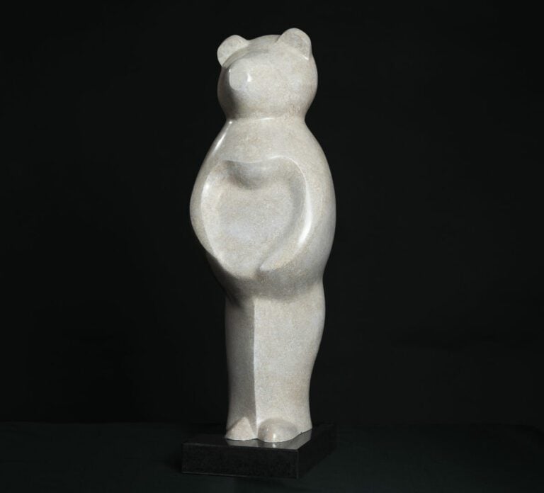Xavier ALVAREZ (né en 1949) - Ours - Sculpture en bronze patiné beige-gris - Si…