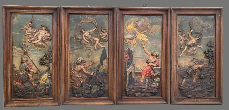 Suite de quatre panneaux en tilleul sculpté en bas-relief et polychromé représe…