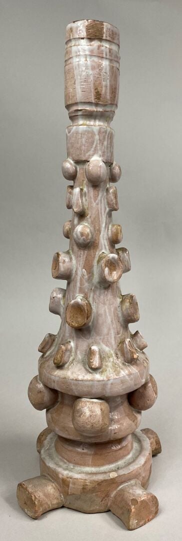 Gio COLUCCI (1892-1974) - Vase soliflore en céramique émaillée blanche et ocre…