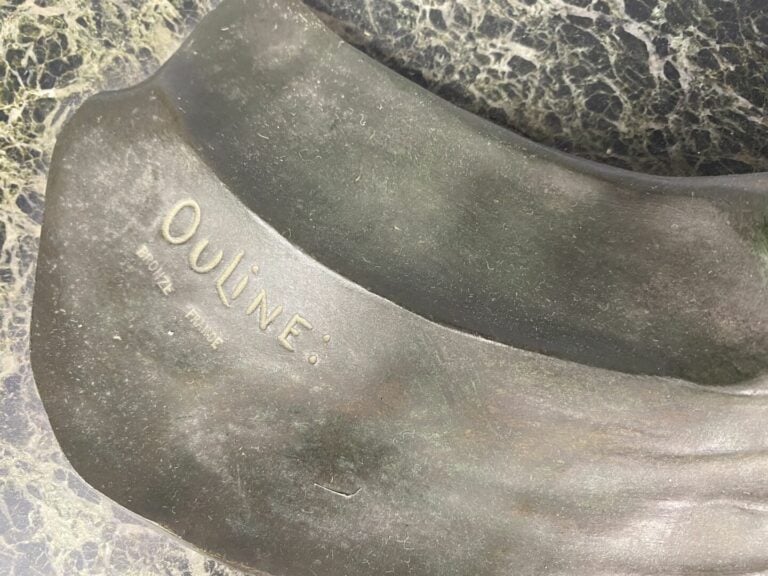Alexandre OULINE (act.1918-1940) - Mouette - Epreuve en bronze à patine verte,…
