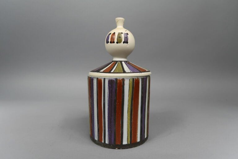 Roger CAPRON (1922-2006) & VALLAURIS - Pot couvert en céramique émaillée, inscr…