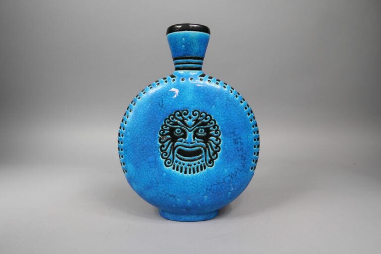 LONGWY & PRIMAVERA (éditeur) - Vase à panse circulaire aplatie en faïence à déc…
