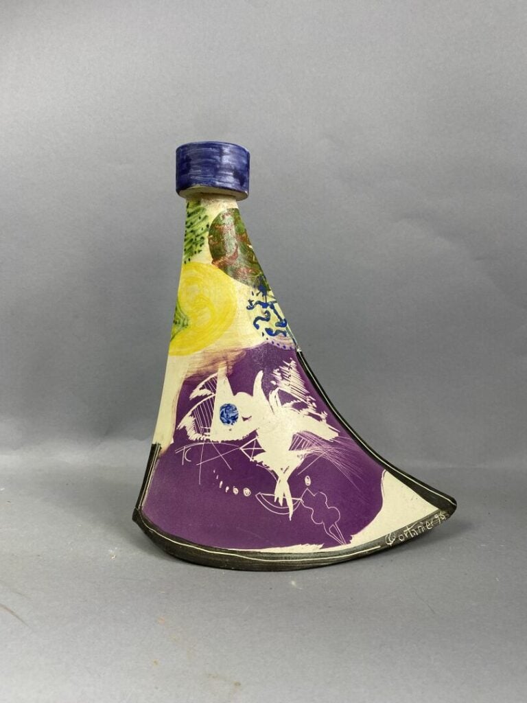 Gilbert PORTANIER (1926) - Vase de forme en céramique émaillée polychrome - Sig…