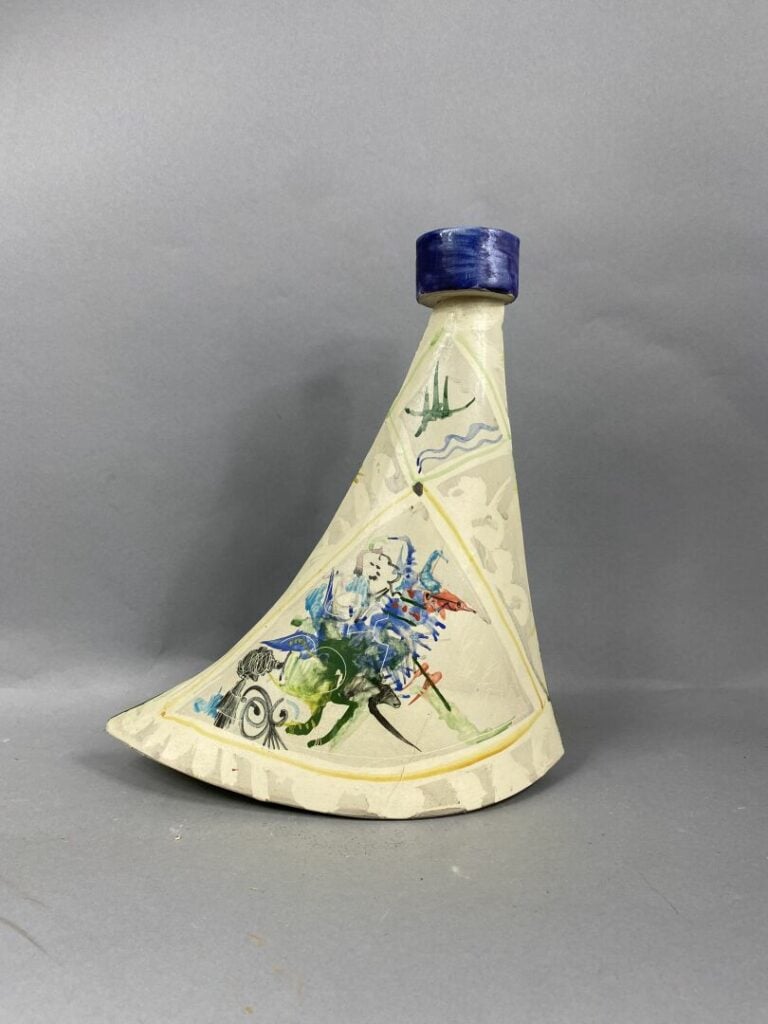 Gilbert PORTANIER (1926) - Vase de forme en céramique émaillée polychrome - Sig…