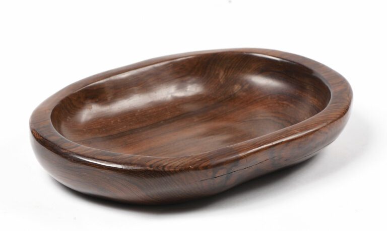 Alexandre NOLL (1890-1970). Coupe en bois de forme ovale. - 21.5x30.5 cm