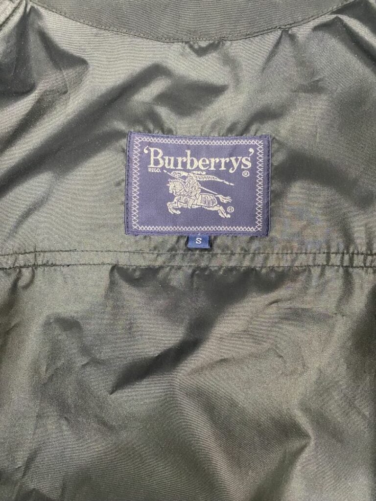 BURBERRY - Imperméable sac à dos noir - Taille S - (neuf)