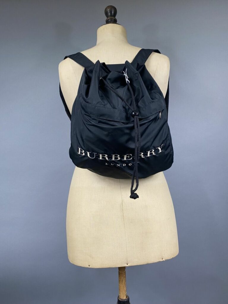 BURBERRY - Imperméable sac à dos noir - Taille S - (neuf)