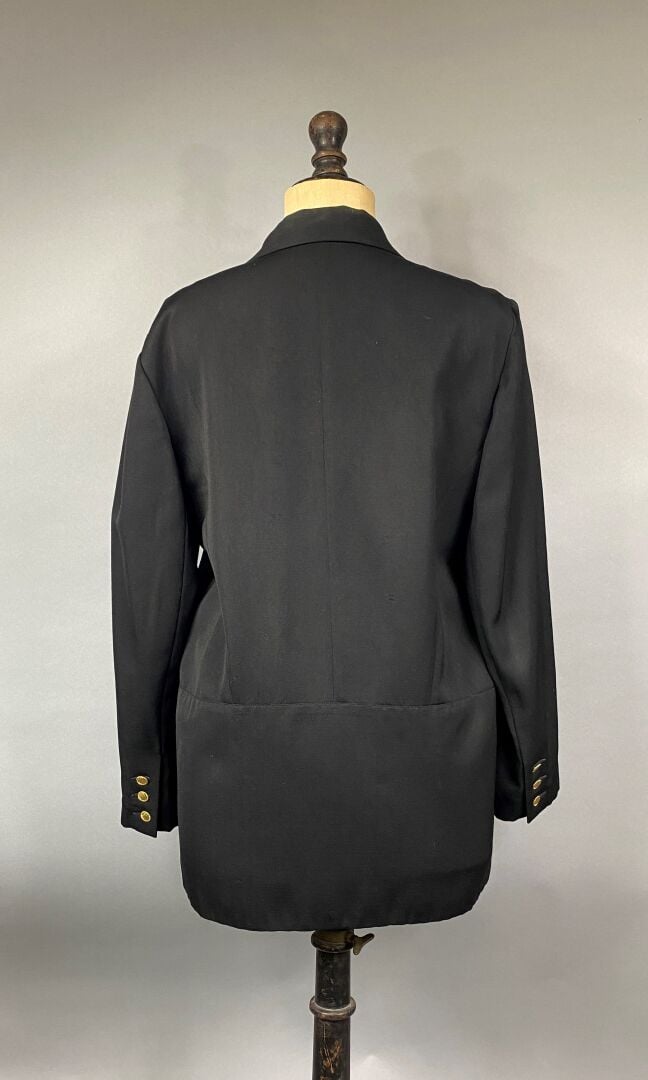 Blazer Femme élégant Avec Boutons Dorés – Col Montant – Coupe Cintrée – Parfait Pour Bureau Et Occasions