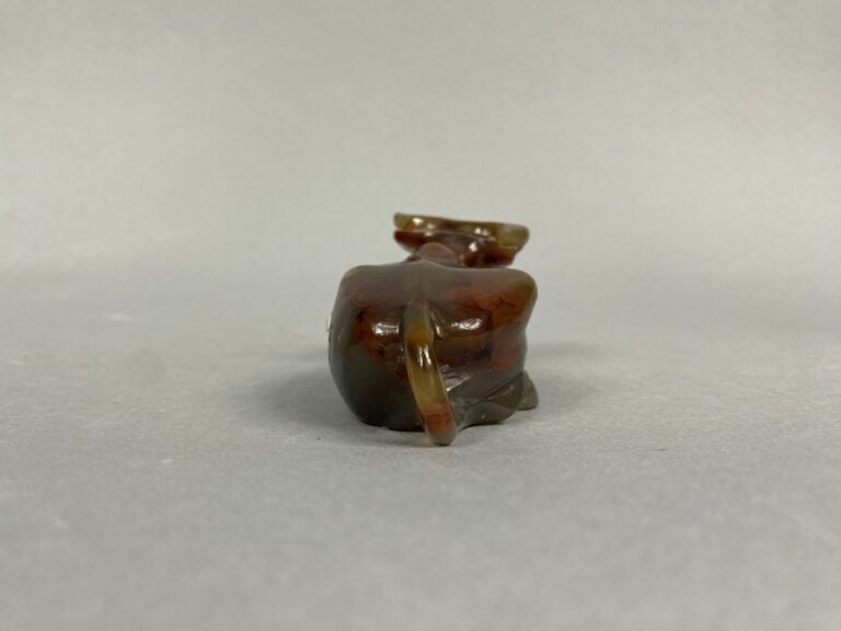 Chine - Buffle d'eau couché en agate - L : 11 cm