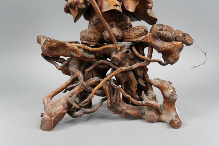 Chine - Grand sujet en racine sculptée à l'effigie de l'immortel Shou Laocse te…