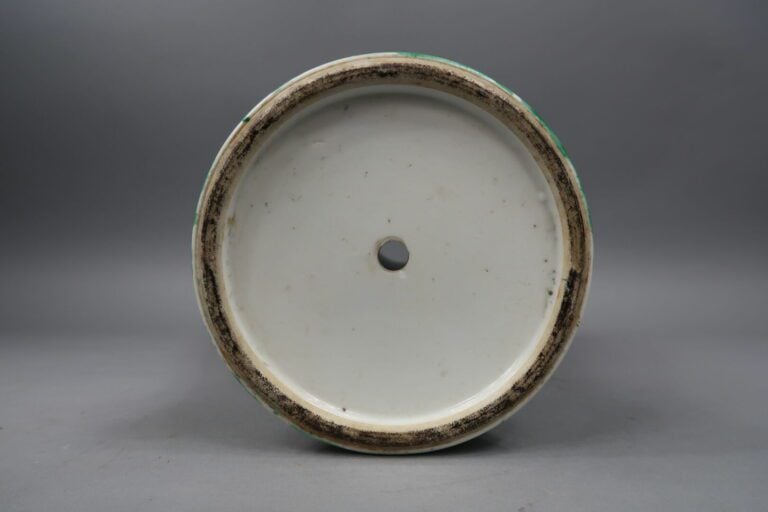 Chine, début du XXe siècle - Grand vase balustre en céramique émaillée à décor…