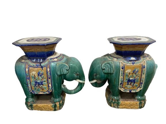 Chine du Sud ou Vietnam - Paire de sellettes en céramique émaillée en forme d'é…