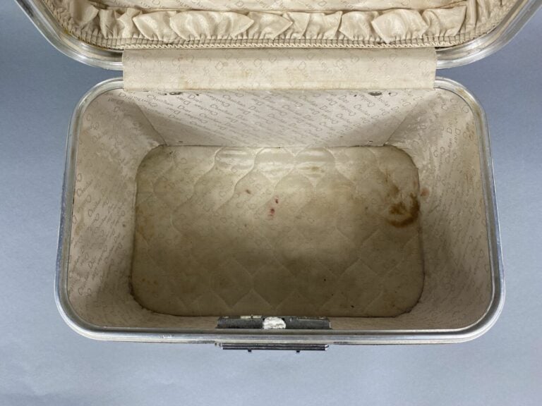 Christian DIOR - Vanity en toile monogrammée oblique sépia et cuir marron, anse…