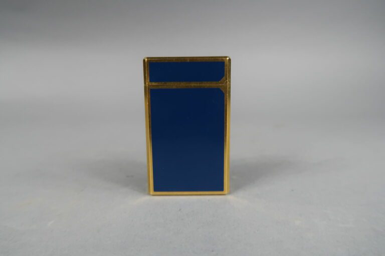 DUPONT - Briquet en métal doré laqué bleu, chiffré "UZ" - Numéroté R3KL81