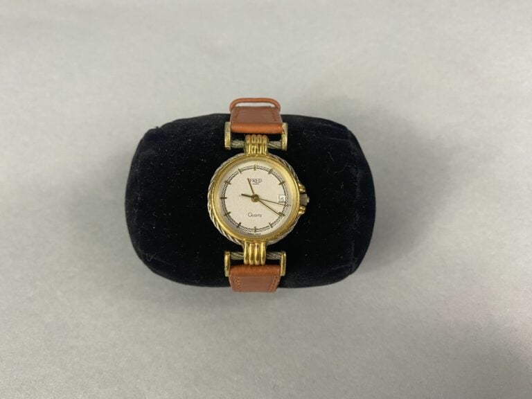 FRED Paris, Force 10 - Montre bracelet de dame en acier et métal doré, boîtier…