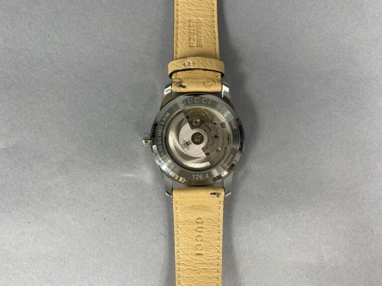 GUCCI, G-Timeless - Montre bracelet, boîtier rond en acier - Cadran à fond nacr…