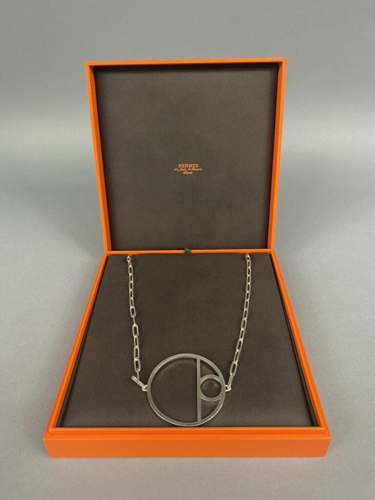 HERMES, Chaîne d'ancre Game - Sautoir en argent (925) formé de maillons ovales…