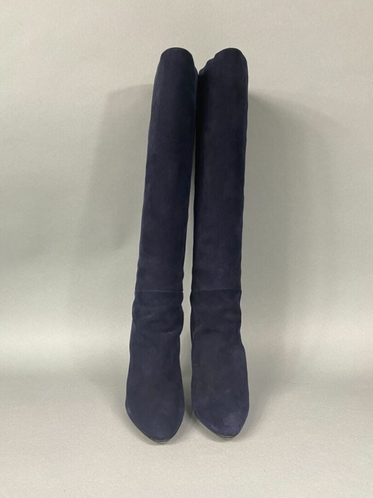 HERMES Paris - Paire de bottes à talon en cuir d'agneau noir et suédé bleu mari…