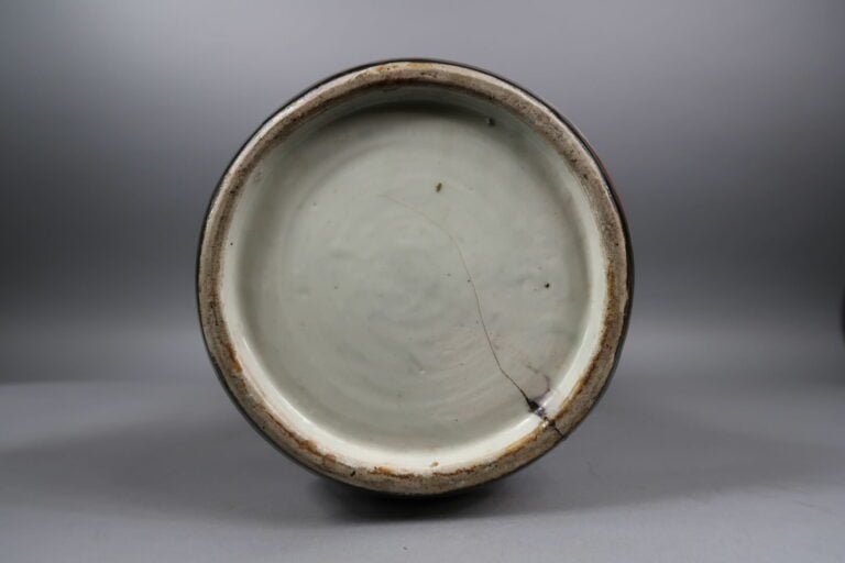 Japon, Imari - Epoque EDO (1603 - 1868), XVIIIe siècle - Important vase cornet…